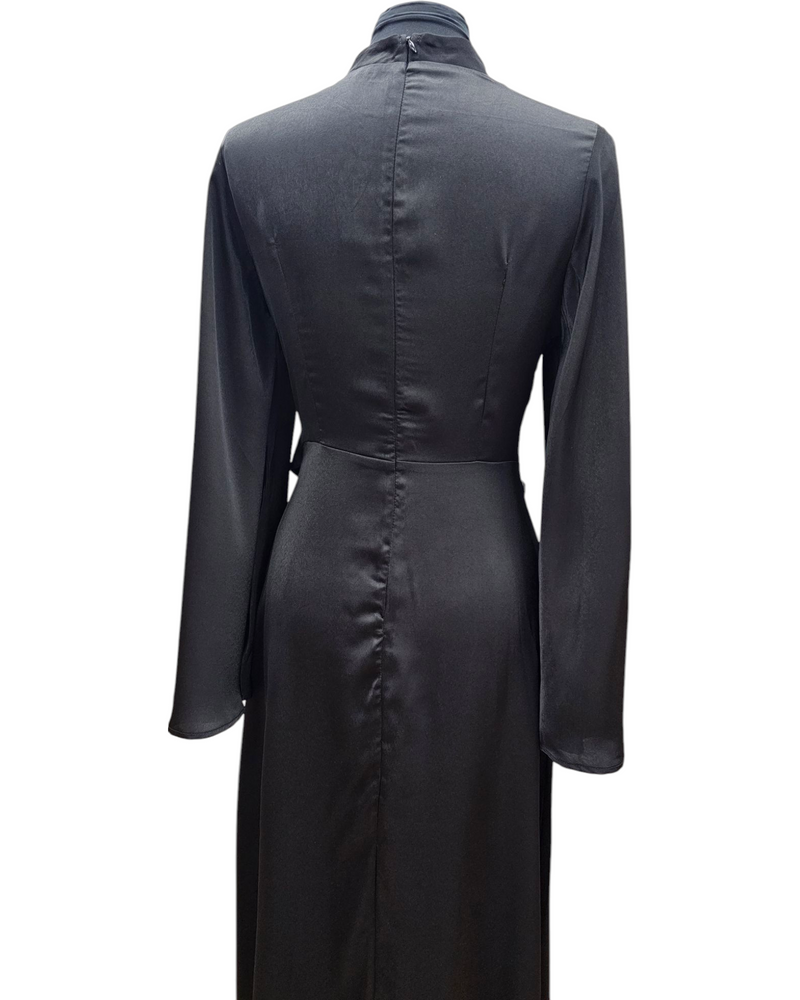Sham satin dress with wrap belt